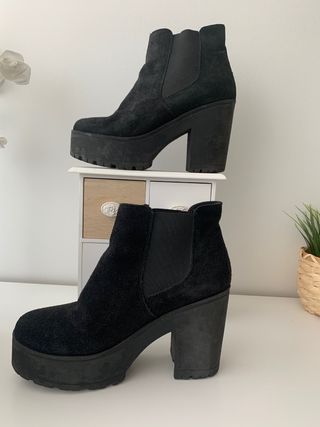 Botines piel plataforma Alpe de segunda mano por 7 EUR en Sabadell en  WALLAPOP