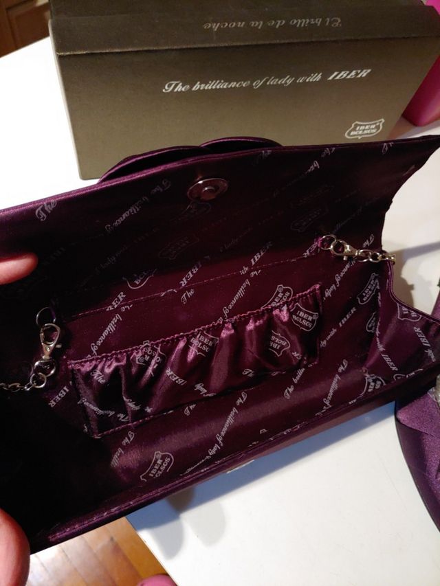 Zapatos + bolso forrados raso morado. T.37