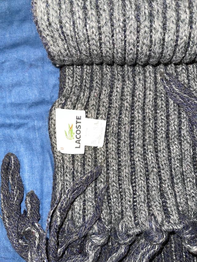 Lacoste bufanda