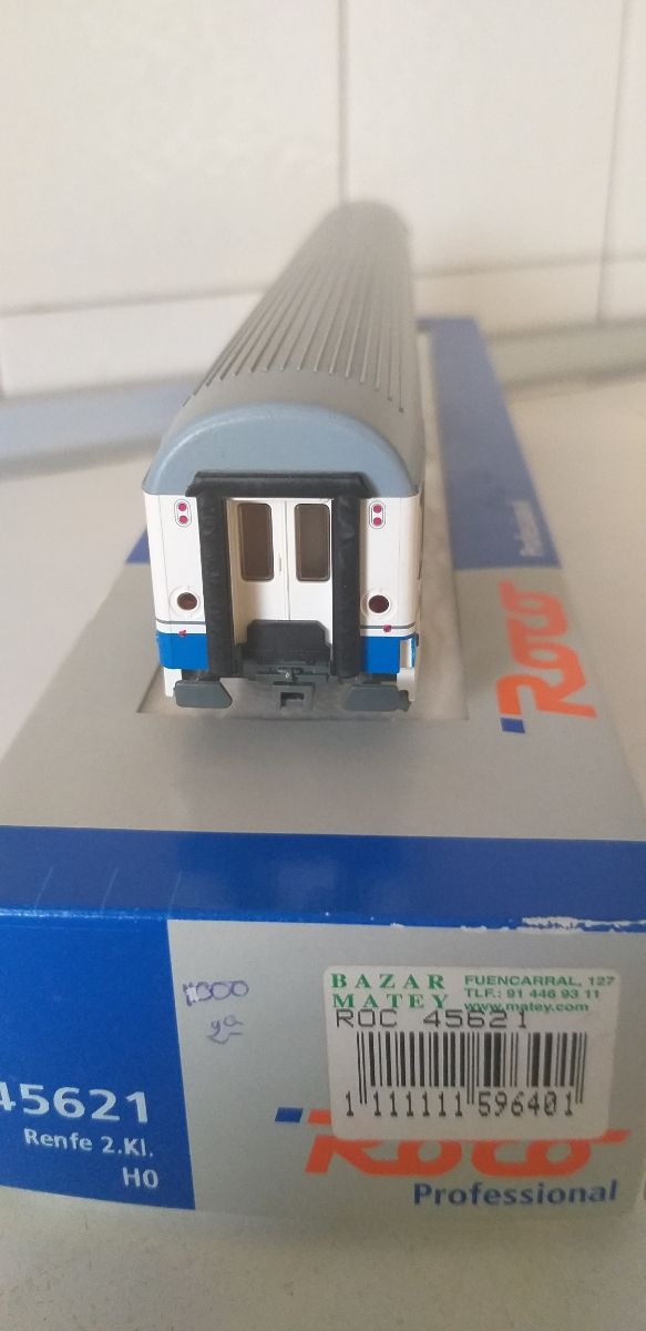ROCO 45621-Renfe 2CLASE-1:87 EXACTA