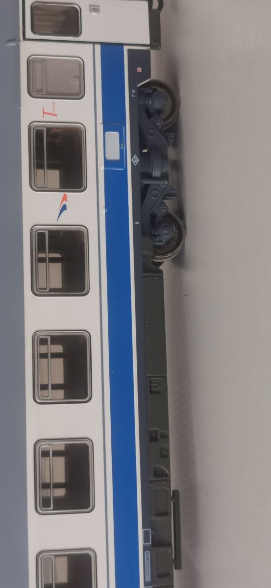 ROCO 45621-Renfe 2CLASE-1:87 EXACTA