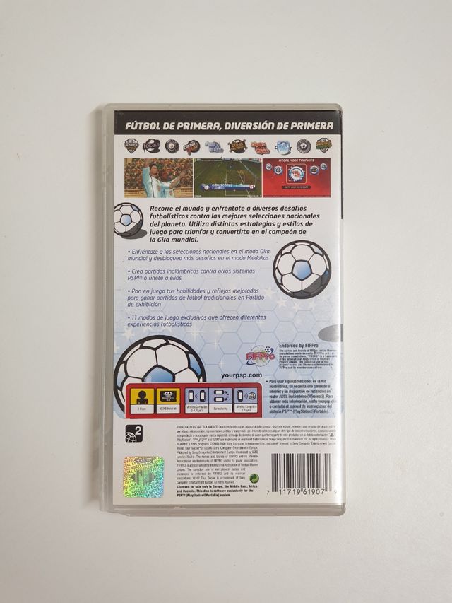 World Tour Soccer 2 per PSP
