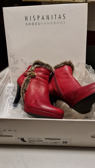 Botines rojos Hispanitas de segunda mano por 50 EUR en Madrid en WALLAPOP
