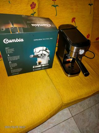 Cafetera Cumbia Cafelizzia 790 Steel Pro de segunda mano por 70 EUR en Hoya  Pavon en WALLAPOP