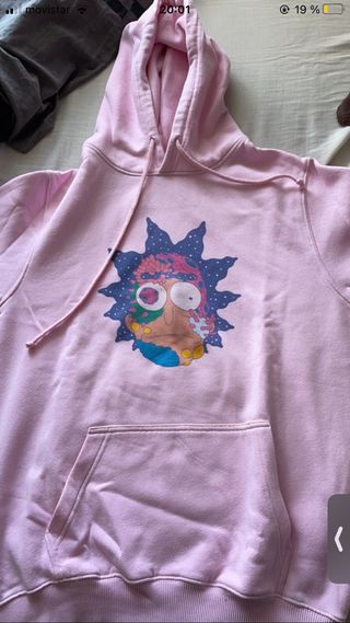 Sudadera de rick y morty color rosa de segunda mano por 9 EUR en  Castellbisbal en WALLAPOP