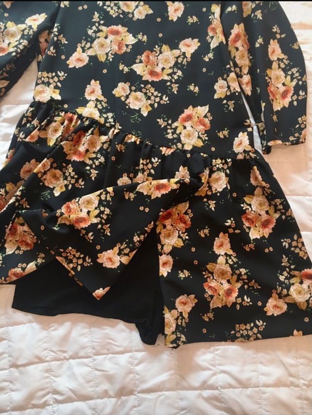 Abitino Zara elegante nero con fiori