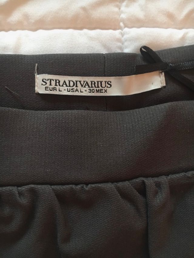 Minigonna grigia aderente