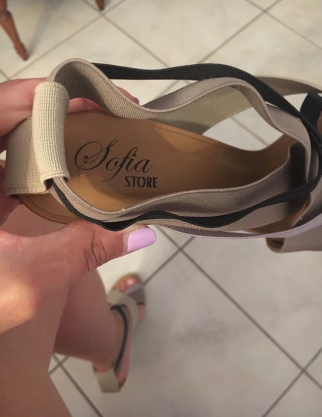 Sandali eleganti con tacco