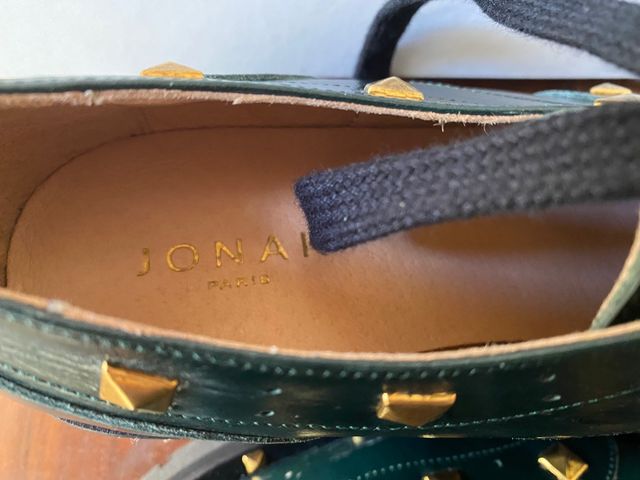 Zapatos con cordones de piel