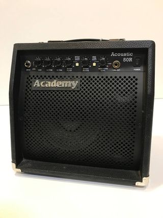 Amplificador Academy guitarra acústica de segunda mano por 140 EUR en Jaén  en WALLAPOP