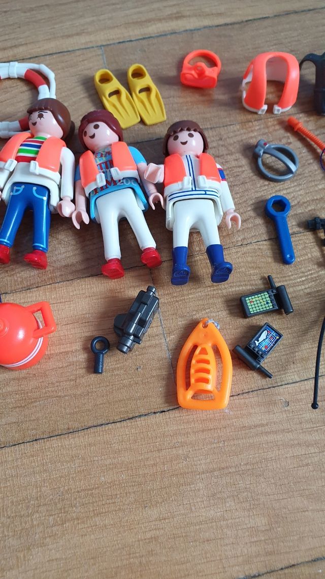 4 Playmobil +Accesorios