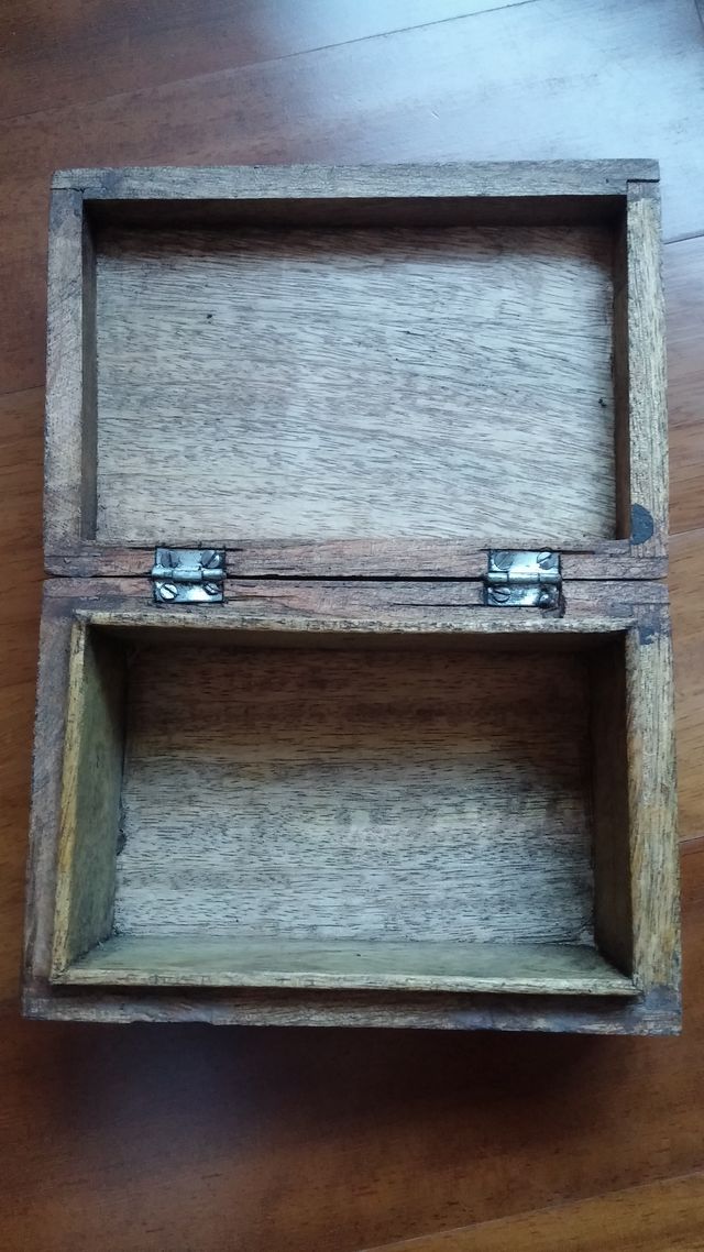 COFANETTO PORTAGIOIE IN ARTE POVERA