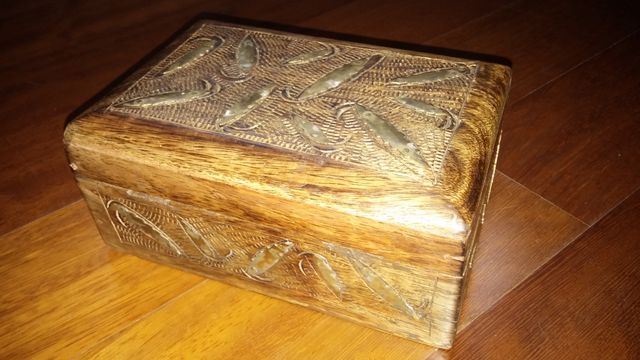 COFANETTO PORTAGIOIE IN ARTE POVERA