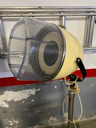 Secador de casco peluqueria de segunda mano por 45 EUR en Terrassa en  WALLAPOP