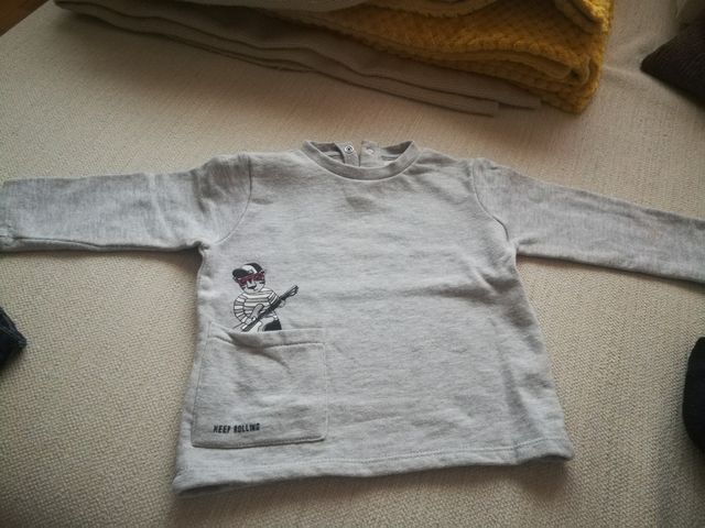 Jersey gris. Talla 80 cm.