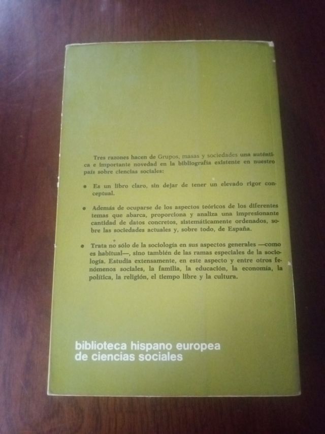 Grupos, masas y sociedades