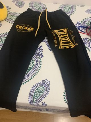 Chandal boxeo de segunda mano por 40 EUR en Fuenlabrada en WALLAPOP