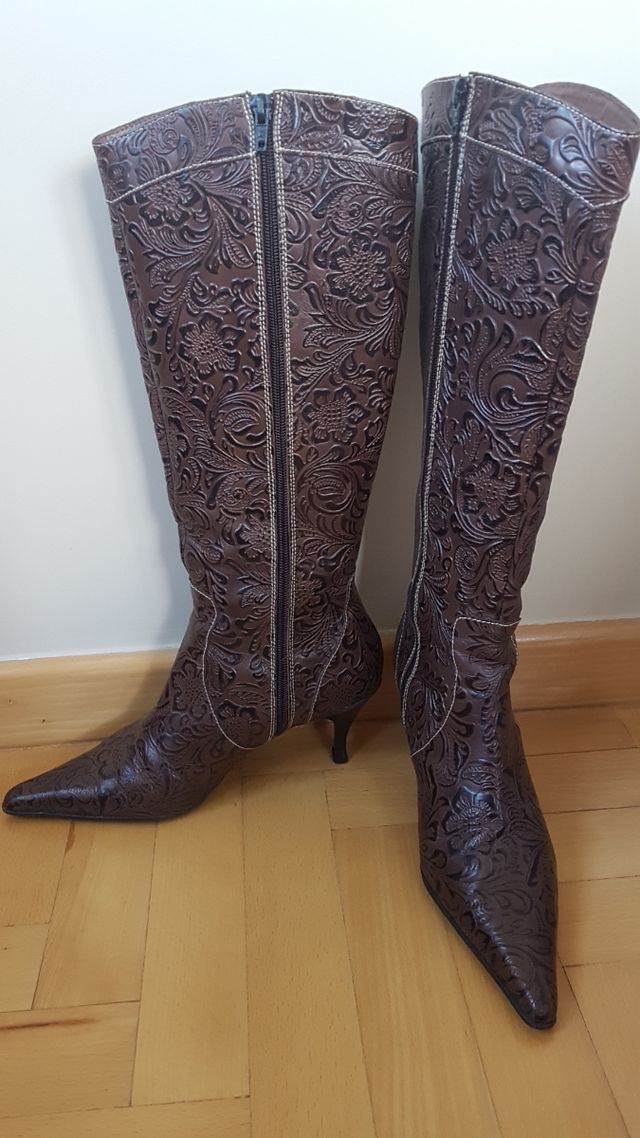 Botas de piel caña alta