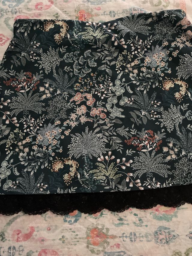 Falda estampado flores