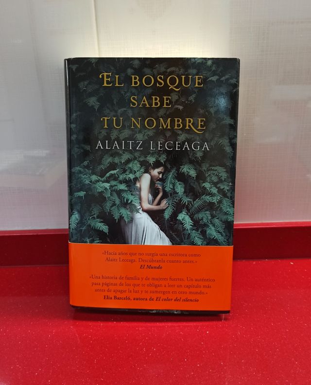 Libro "El Bosque sabe tu nombre"