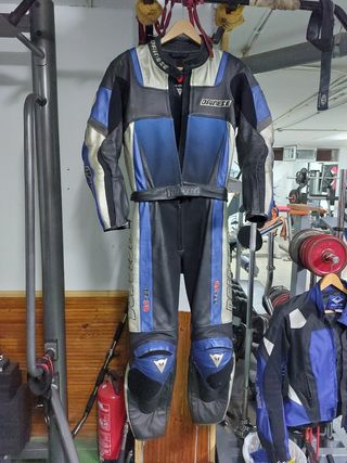 Mono de moto Dainese mujer de segunda mano en WALLAPOP