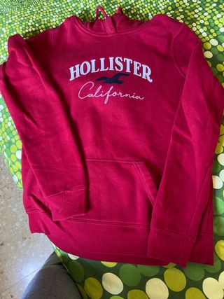 Sudadera Hollister Roja chica S de segunda mano por 15 EUR en Sabadell en  WALLAPOP