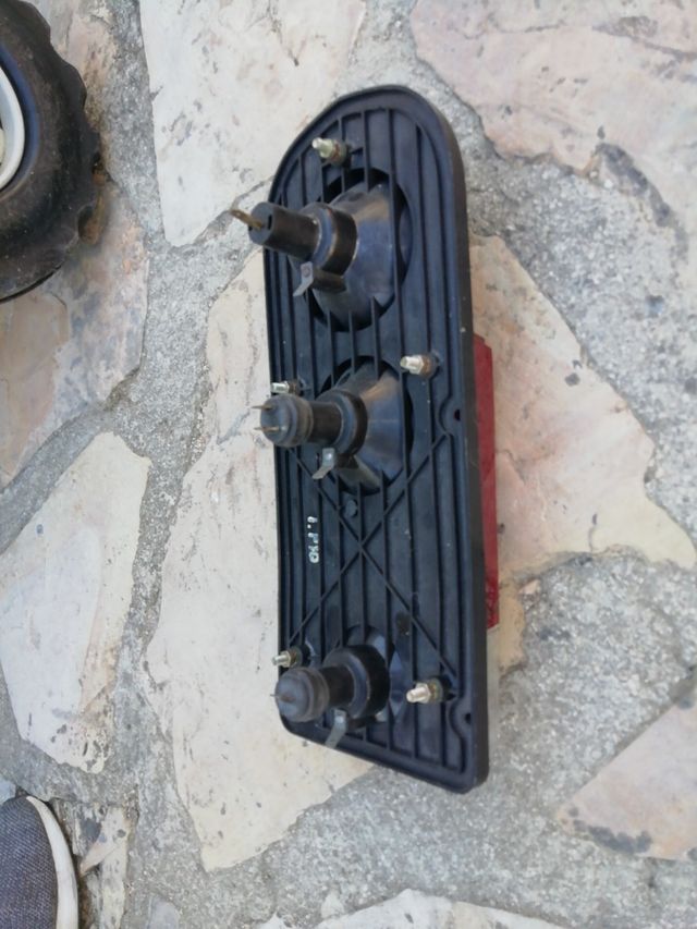 piloto trasero izquierdo para AUSTRIN VICTORIA