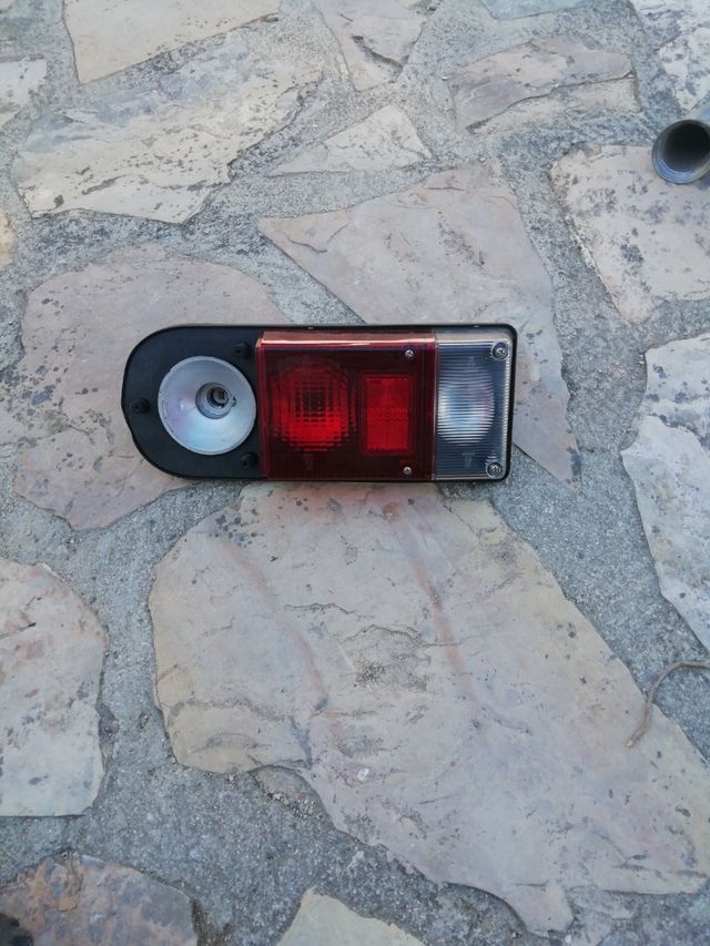 piloto trasero izquierdo para AUSTRIN VICTORIA