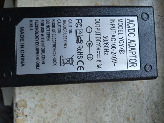 Alimentatore batteria notebook NUOVO