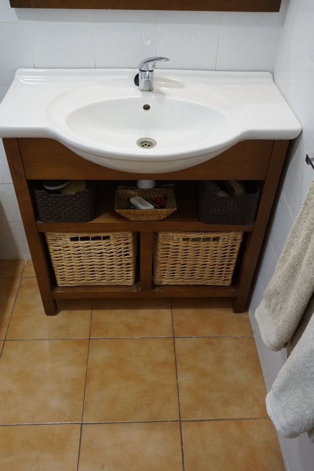 Mueble baño y espejo de segunda mano por 150 EUR en Valencia en WALLAPOP