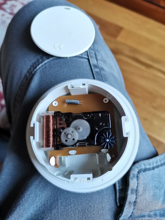 orologio in vetro. Marca: Staiger