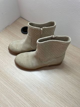 Botas ante color camel de segunda mano por 9 EUR en Santa Coloma de  Cervelló en WALLAPOP