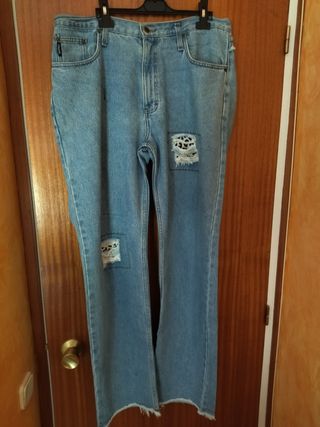 Pantalones jeans tejanos vaqueros Cimarrón de segunda mano por 30 EUR en  Ripoll en WALLAPOP