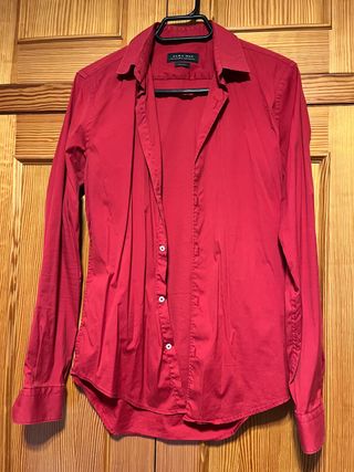 Camisa roja zara de segunda mano por 1 EUR en Torrent en WALLAPOP