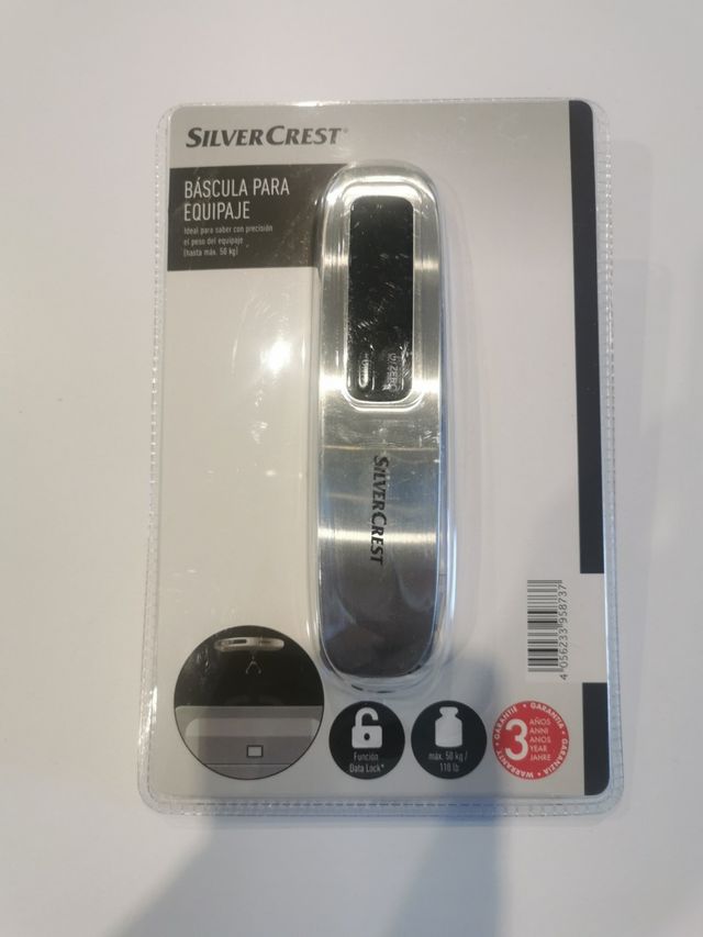 Almohada para viaje, báscula para equipaje. 