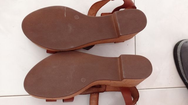 Sandalias marrones talla 41 sin estrenar