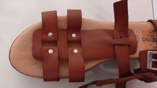 Sandalias marrones talla 41 sin estrenar