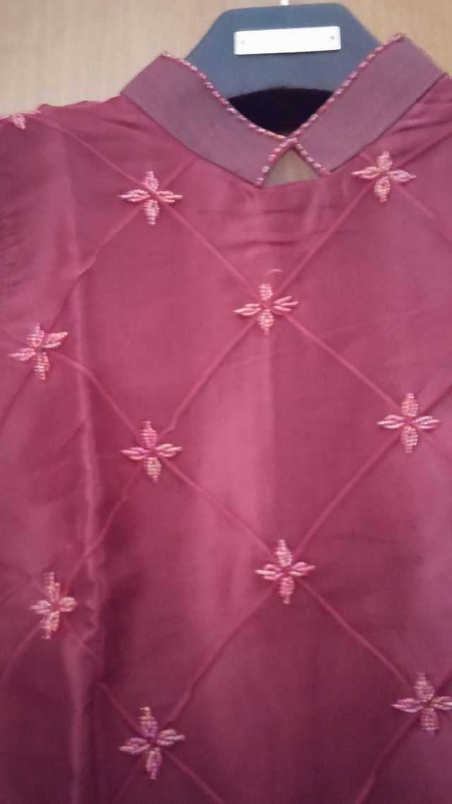 COMPLETO DI SETA INDIANA NUOVISSIMO