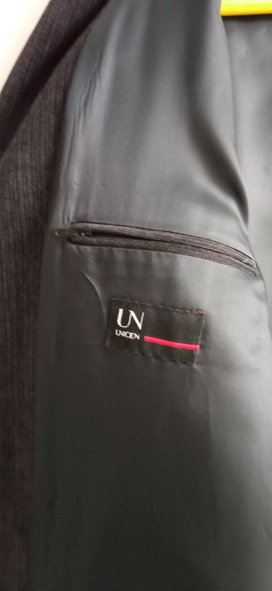 Traje hombre Unicen 48 azul con rayas beiges