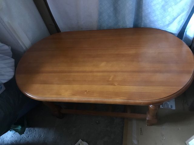 Mesa para delante del sofá de pino macizo