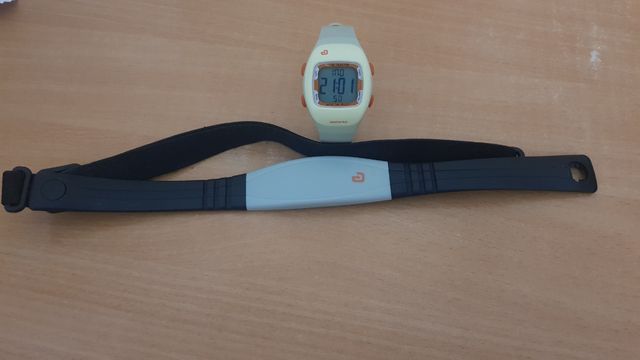 Banda pectoral y reloj