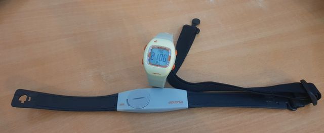 Banda pectoral y reloj