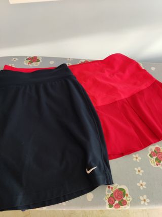 Lote 2 faldas tenis padel nike de segunda mano por 10 EUR en Madrid en  WALLAPOP