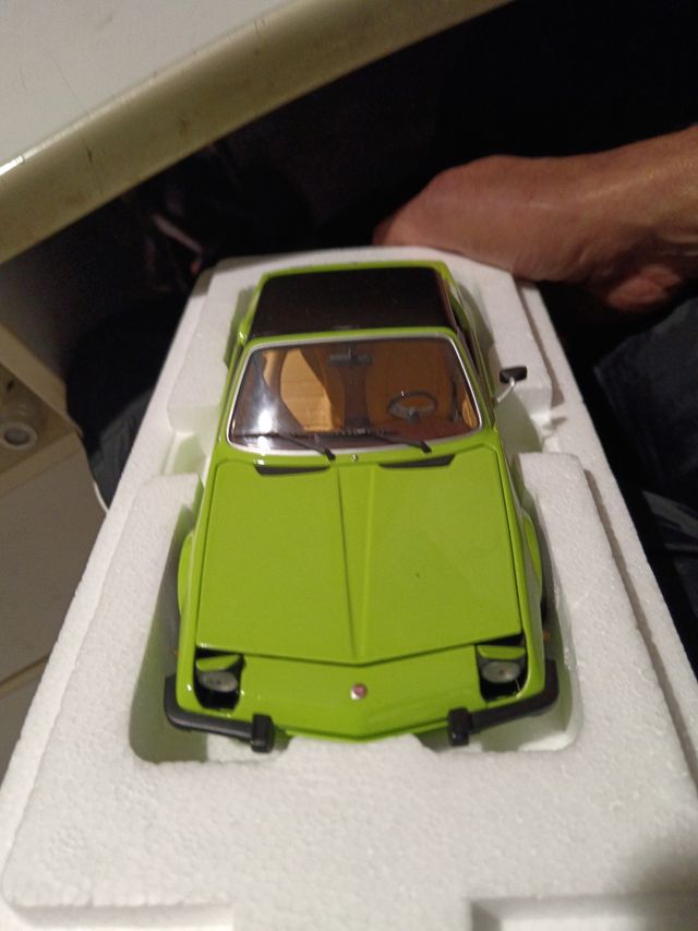 1/18 maqueta Fiat x 1/9 1974