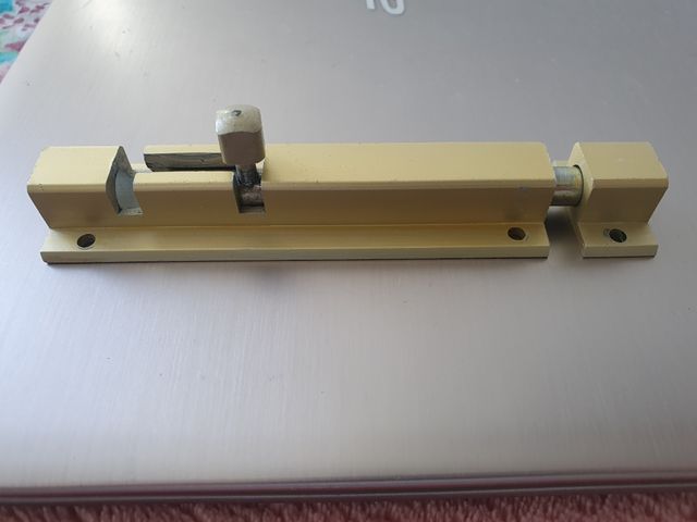 Pestillo cerrojo dorado