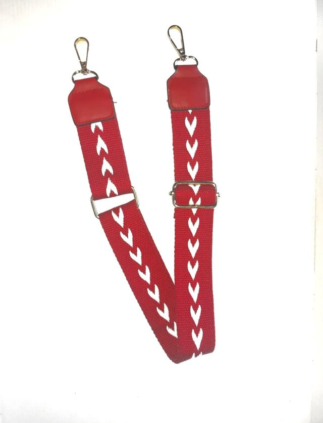 Correa de bolso nueva en su bolsa