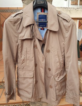 ALVARO MORENO chaqueta hombre Talla M de segunda mano por 18 EUR en Gelves  en WALLAPOP