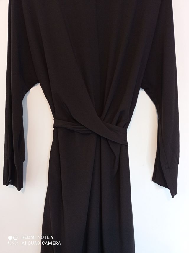 Elegante vestido negro