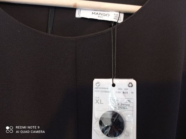 Elegante vestido negro