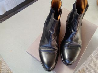 Bota de caballero negras piel num. 40 de Yanko de segunda mano por 45 EUR  en San Agustín del Guadalix en WALLAPOP